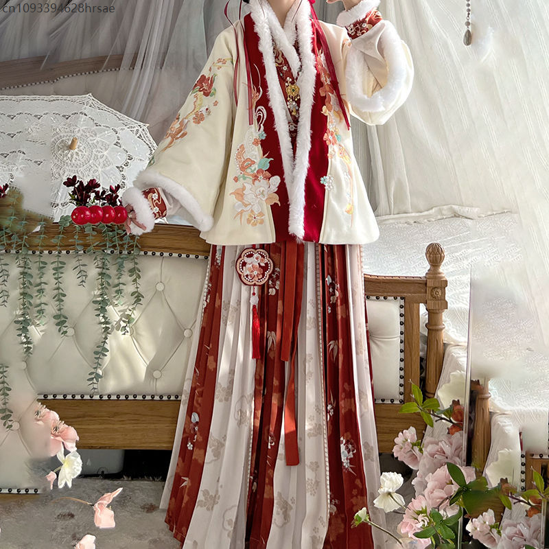 Hanfu Women's Winter New Year  – Winter Clothing In Spanish Bewertung und Preis