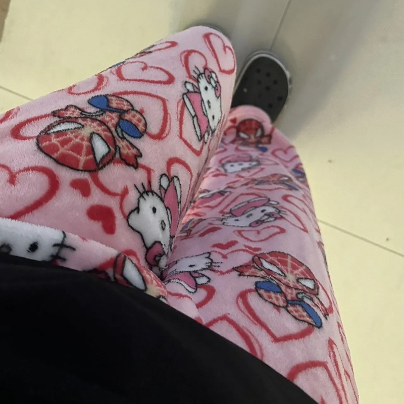 Hot Hello Kitty Flannel Pajama – Winter Clothing In Japan Bewertung und Preis