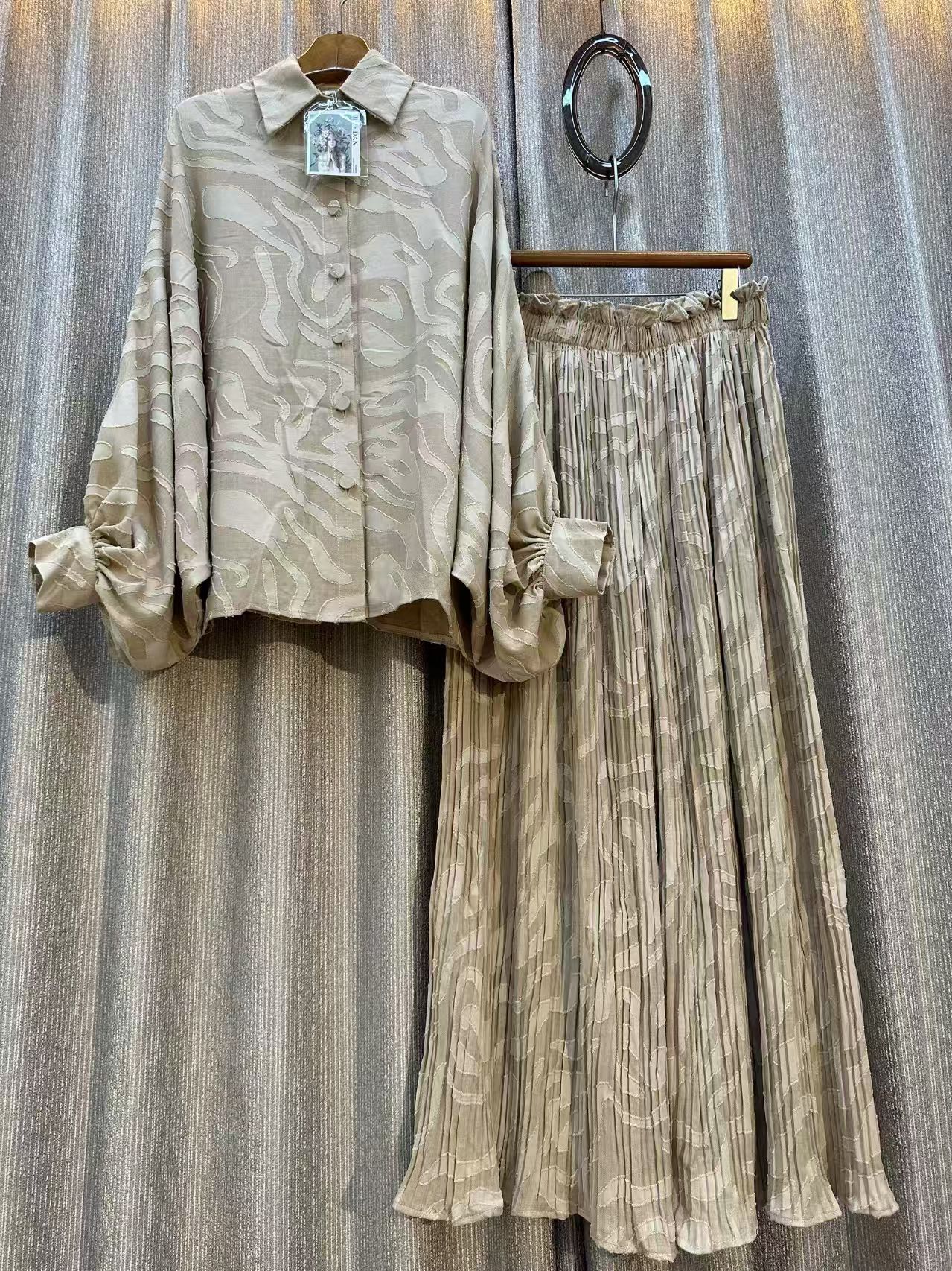 Autumn Gray Floral Two Piece S – Winter Clothing Outfits Bewertung und Preis